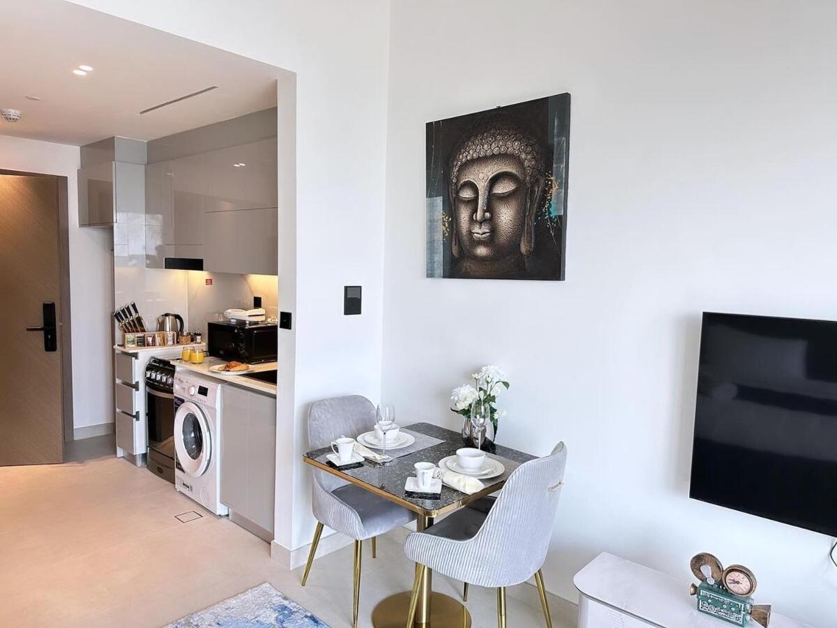 Bahay bakasyunan Binghatti Canal Smart By Kings Dubai